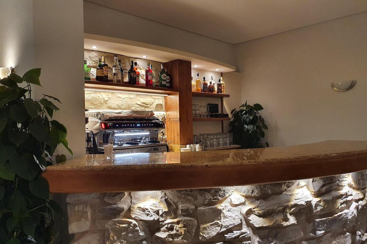 Hotel Azzano Decimo Luaran gambar