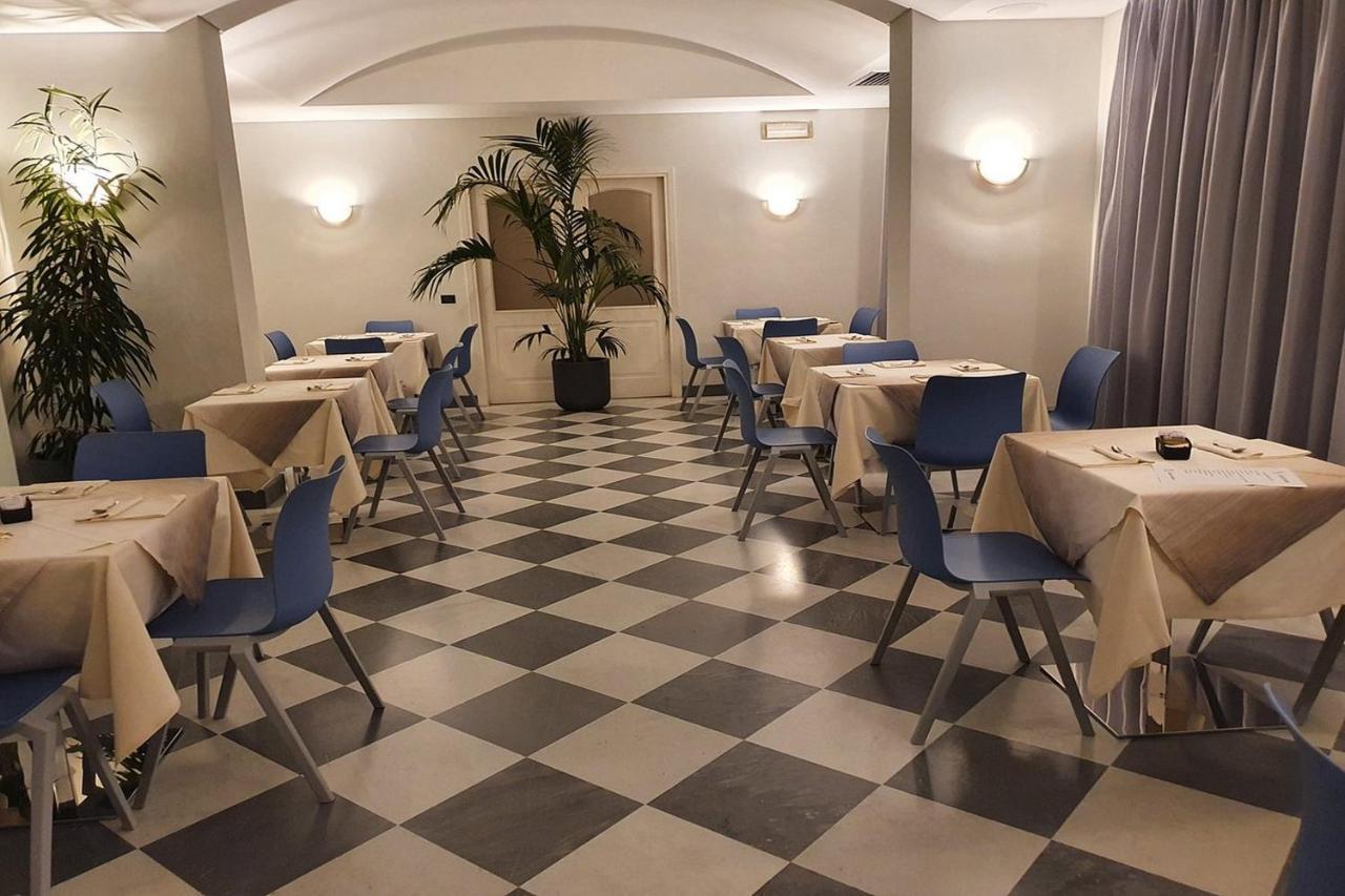 Hotel Azzano Decimo Luaran gambar