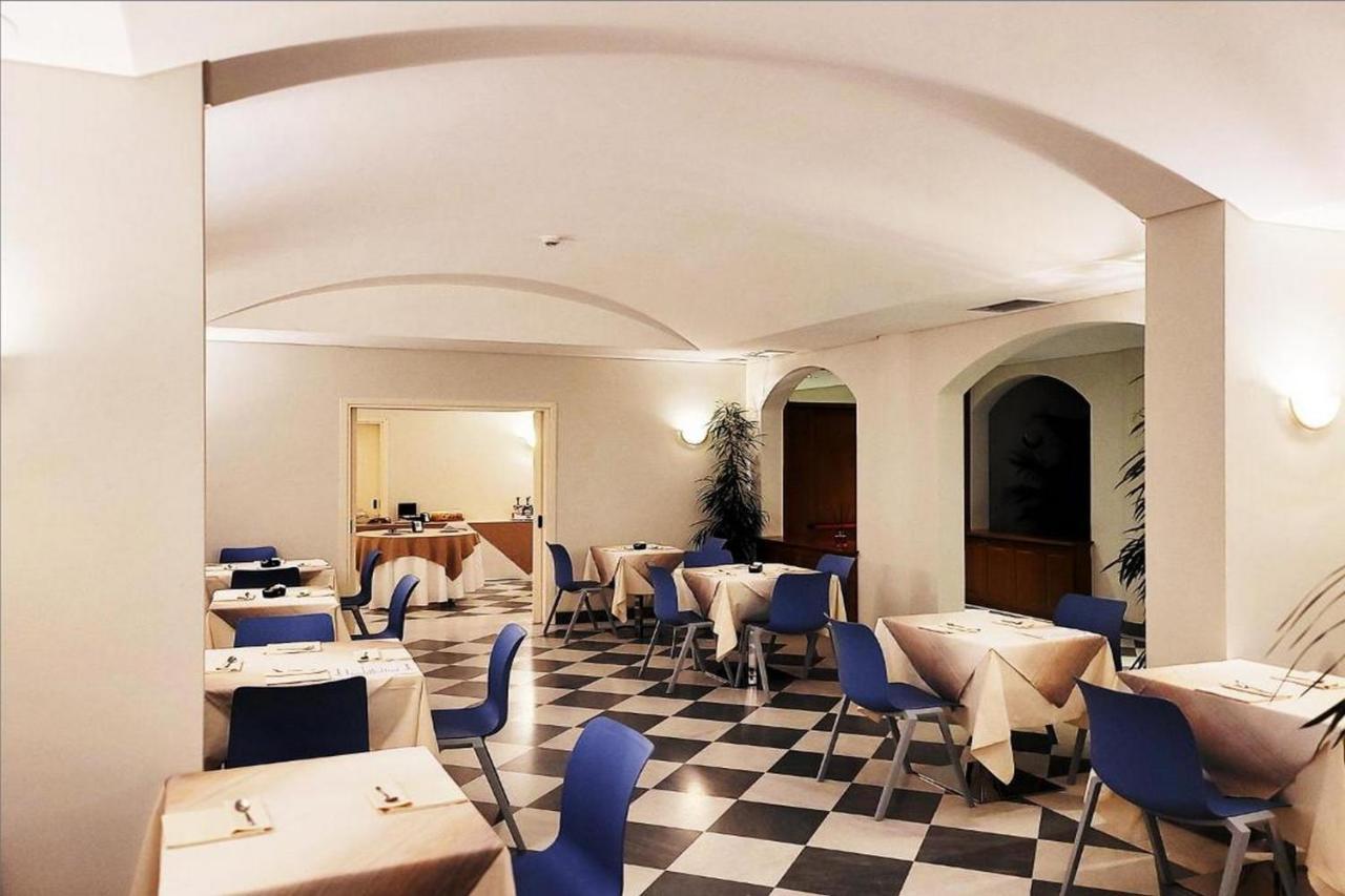 Hotel Azzano Decimo Luaran gambar